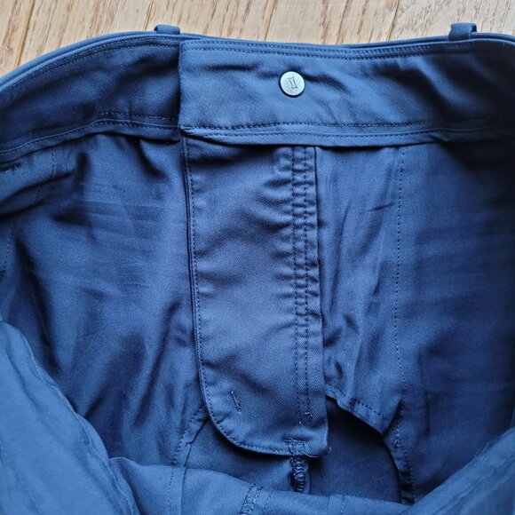 Kit and Ace Navigator Performance Shorts Dark Navy XS/S - Picture 8 of 16